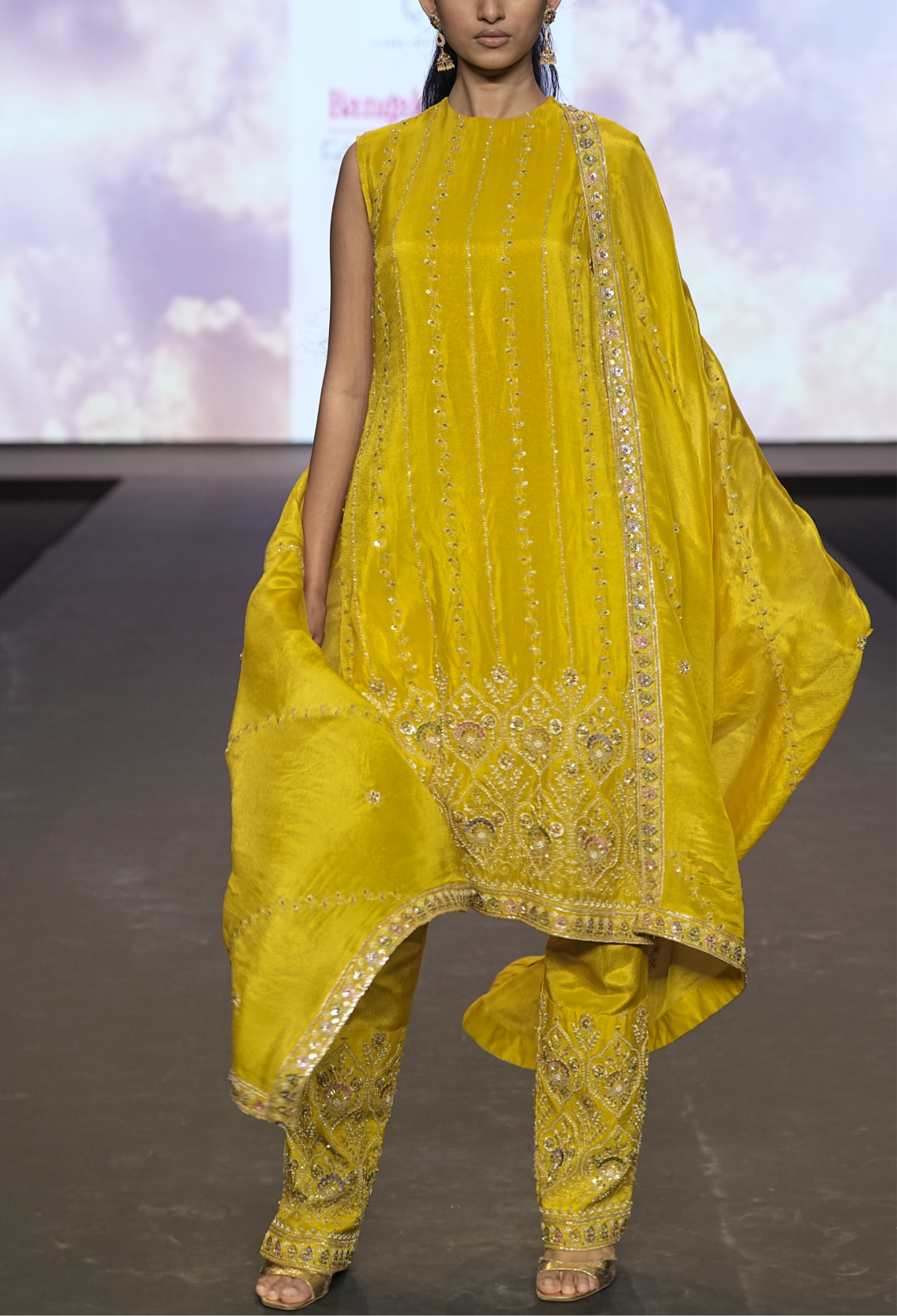 Amaltaas kurta set