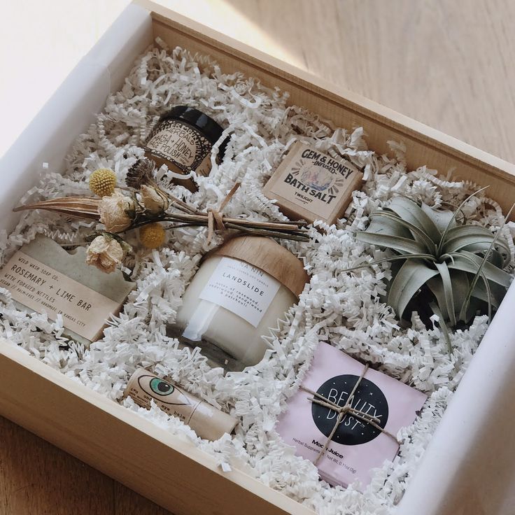 BRIDESMAID GIFT BOX