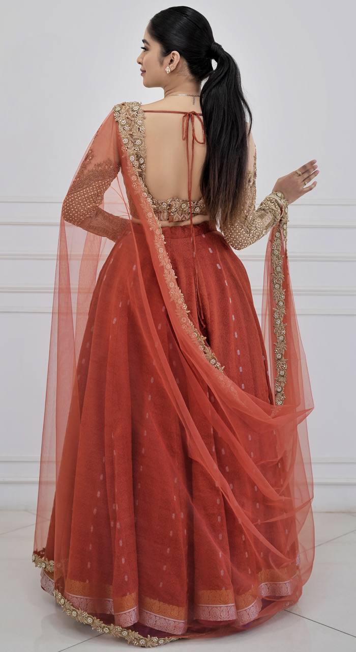 MEERA LEHENGA SET